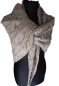Preview: Dreieckstuch Zopfmuster Strick von Gebeana beige 120x170cm