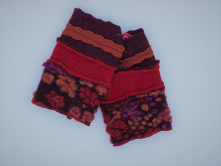 Stulpen Pulswärmer Unikat mille fleur auf Rottönen