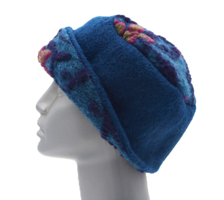 Preview: Hut Musterwalkstoff Blumenn pink auf blau gefüttert unifarbener Walk Einheitsgröße