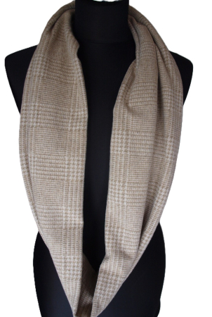 Preview: Loop Loopschal beige doppellagig Unikat warrm handgefertigt made in Germany