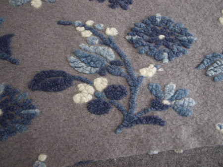 Musterwalk Winter 2025/26 Blumen blau auf grau Walkstoff Italien gemustert Walkloden Hilco
