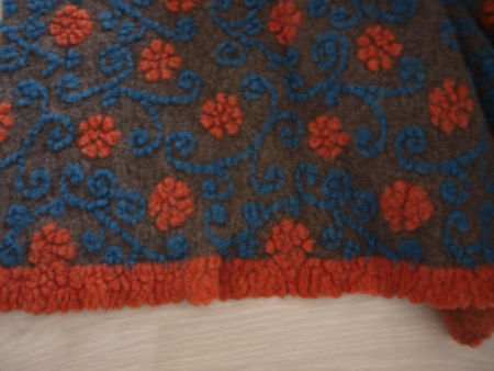 Preview: Musterwalk Winter 2025/26 Neu  Blumen auf orange petrol auf taupe Walkloden Italien