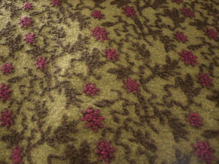 Neu eingetroffen Musterwalk Blumen auf grün Walkloden Italien