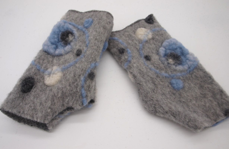 Preview: STULPEN Kreise hellblau auf grau HANDGEFERTIGT mit Daumenloch