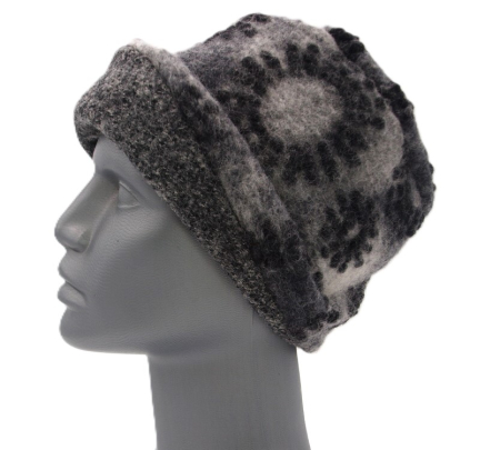 Preview: Hut Musterwalkstoff Strahlen schwarz auf grau gefüttert unifarbener Walk Einheitsgröße