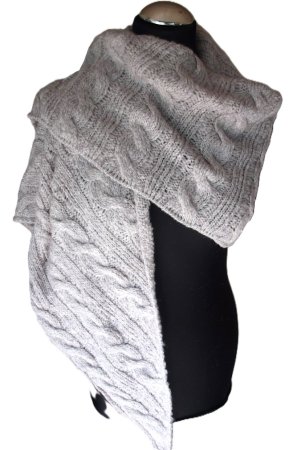 Dreieckstuch Zopfmuster Strick von Gebeana grau 120x170cm