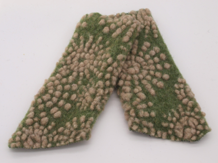 STULPEN Strahlen beige auf grün HANDGEFERTIGT