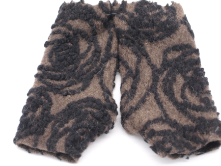 STULPEN ORNAMENTE BRAUN-SCHWARZ HANDGEFERTIGT mit Daumenloch