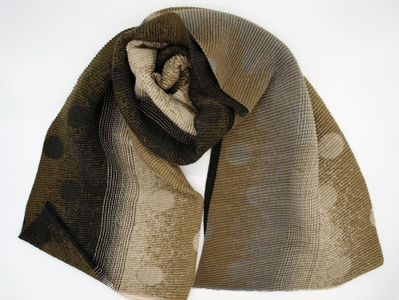 Schal gerippt oliv Farbverlauf  Punkte 65% Viskose, 35% Wolle