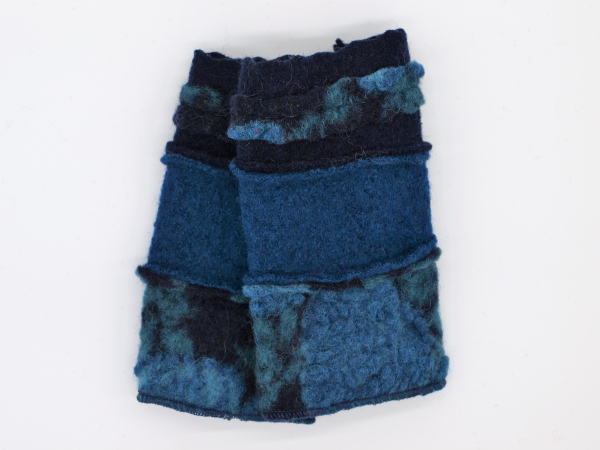 Stulpen Pulswärmer Unikat Blumen blau auf blau