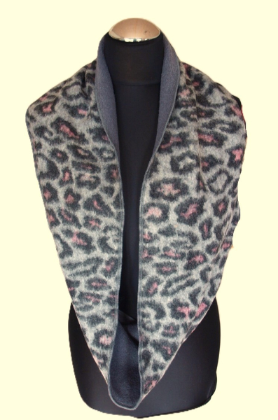 Loop Leo Walkstoff Loopschal Baumwollfleece grau-rosa gefüttert