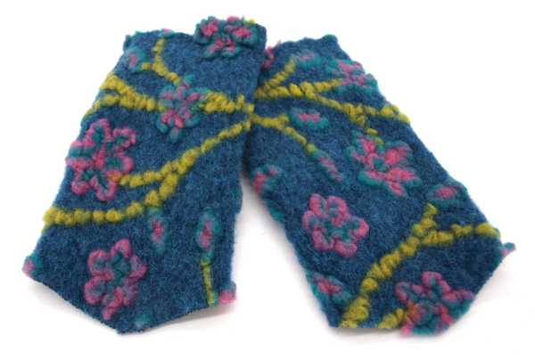 STULPEN Blumen rosa auf blau HANDGEFERTIGT mit Spitze