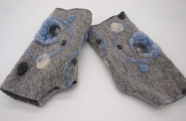 STULPEN Kreise hellblau auf grau HANDGEFERTIGT mit Daumenloch