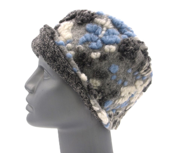 Hut Musterwalkstoff Blumen hellblau auf grau gefüttert Walk Einheitsgröße
