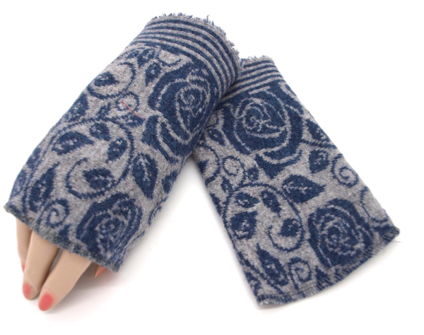 Stulpen Pulswärmer blau-grau aus Merinostrick handgefertigt Unikat