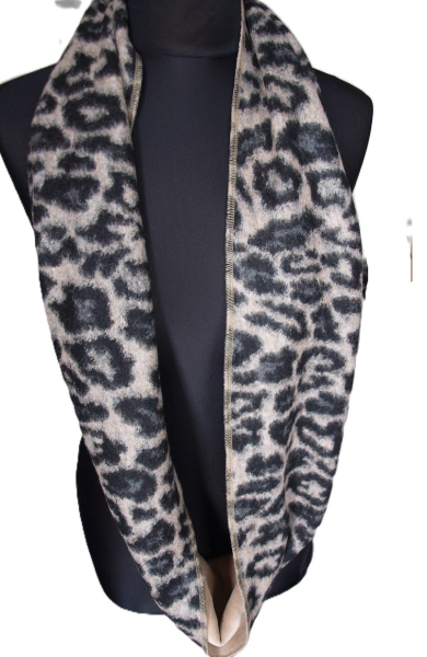 Loop Walkstoff Loopschal Baumwollfleece beige Leomuster gefüttert edel exclusiv